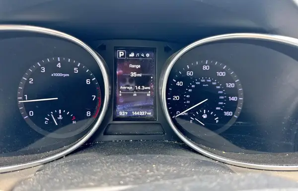 KM8SNDHF4HU174034 2017 HYUNDAI SANTA FE - Image 8