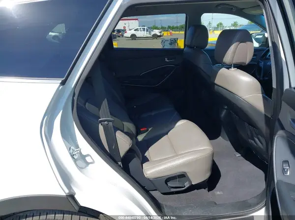 KM8SNDHF4HU174955 2017 HYUNDAI SANTA FE - Image 8