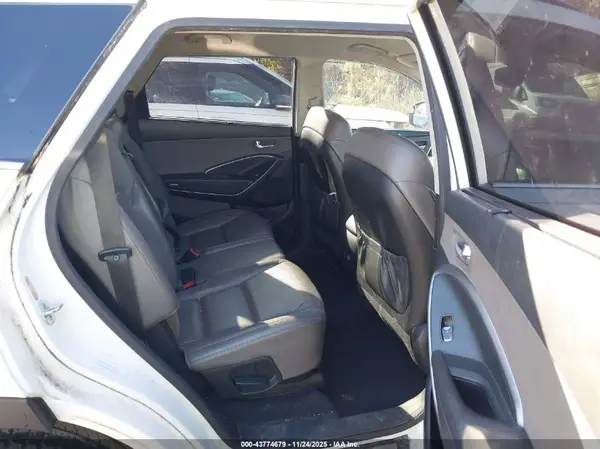KM8SNDHF4HU189620 2017 HYUNDAI SANTA FE - Image 8