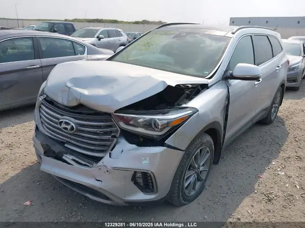 KM8SNDHF5HU235973 2017 HYUNDAI SANTA FE - Image 2