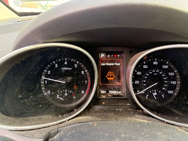 KM8SNDHF6HU224058 2017 HYUNDAI SANTA FE - Image 8