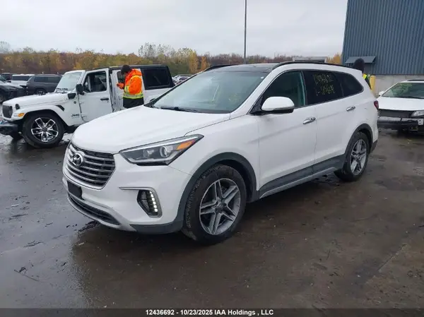 KM8SNDHF7HU185674 2017 HYUNDAI SANTA FE - Image 2
