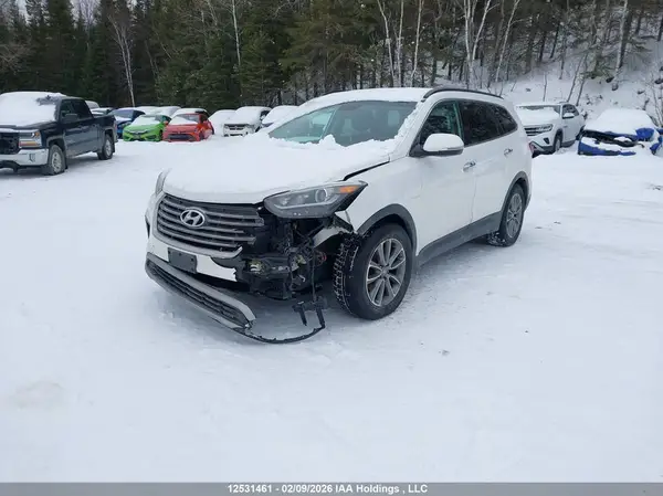 KM8SNDHF8HU173582 2017 HYUNDAI SANTA FE - Image 2