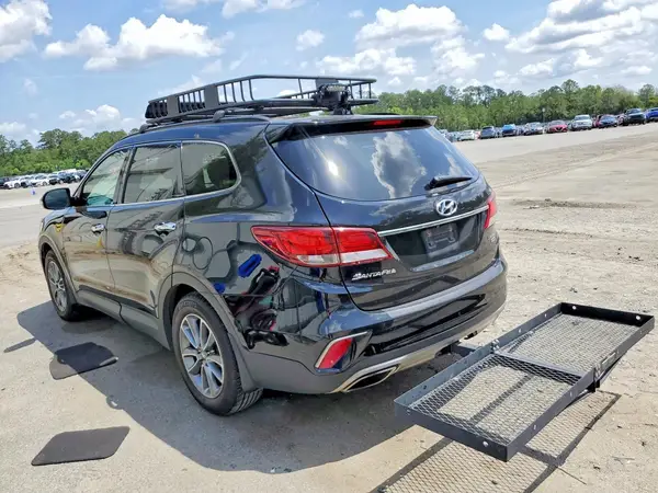 KM8SNDHF8HU205012 2017 HYUNDAI SANTA FE - Image 2