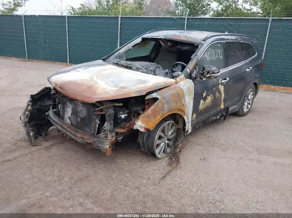 KM8SNDHF8HU234980 2017 HYUNDAI SANTA FE - Image 2