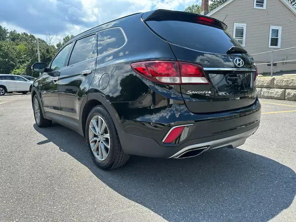 KM8SNDHFXKU307483 2019 HYUNDAI SANTA FE - Image 2