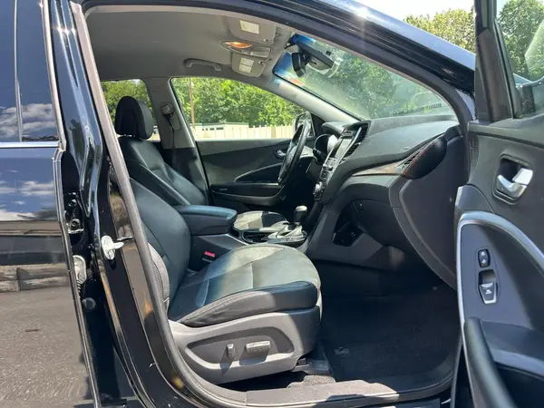 KM8SNDHFXKU307483 2019 HYUNDAI SANTA FE - Image 8