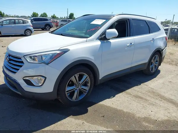 KM8SR4HF0GU164555 2016 HYUNDAI SANTA FE - Image 2