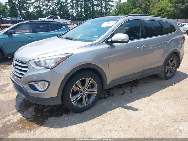 KM8SR4HF0GU164801 2016 HYUNDAI SANTA FE - Image 2