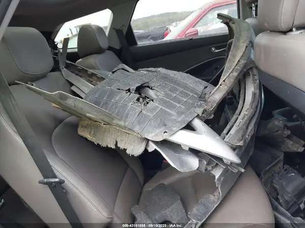 KM8SR4HF0HU186413 2017 HYUNDAI SANTA FE - Image 8