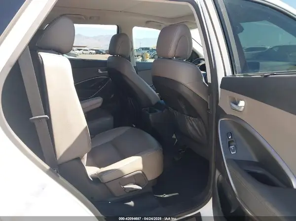 KM8SR4HF0HU194477 2017 HYUNDAI SANTA FE - Image 8