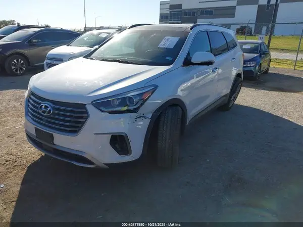KM8SR4HF0HU195743 2017 HYUNDAI SANTA FE - Image 2