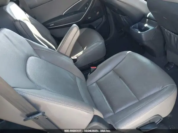 KM8SR4HF0HU216025 2017 HYUNDAI SANTA FE - Image 8