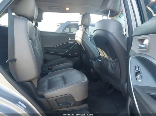 KM8SR4HF0JU266767 2018 HYUNDAI SANTA FE - Image 8