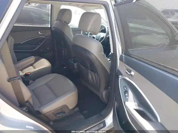KM8SR4HF0KU304905 2019 HYUNDAI SANTA FE - Image 8