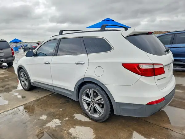 KM8SR4HF1GU136618 2016 HYUNDAI SANTA FE - Image 2