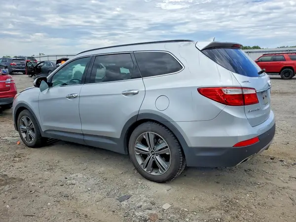 KM8SR4HF1GU139714 2016 HYUNDAI SANTA FE - Image 2