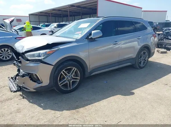 KM8SR4HF1HU180748 2017 HYUNDAI SANTA FE - Image 2