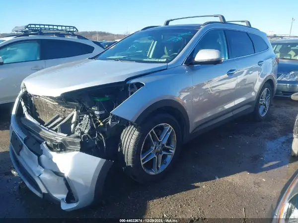 KM8SR4HF1HU181138 2017 HYUNDAI SANTA FE - Image 2