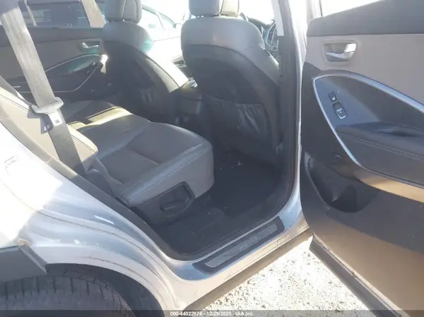 KM8SR4HF1HU181138 2017 HYUNDAI SANTA FE - Image 8