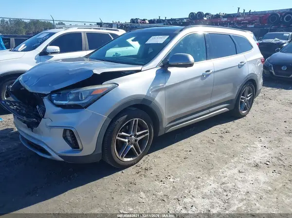 KM8SR4HF1HU181852 2017 HYUNDAI SANTA FE - Image 2