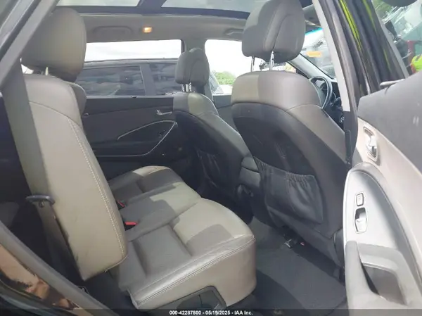 KM8SR4HF1HU195802 2017 HYUNDAI SANTA FE - Image 8
