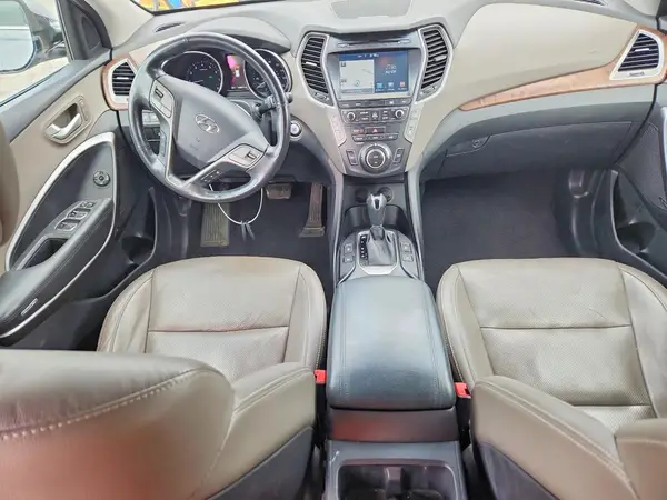 KM8SR4HF1HU228961 2017 HYUNDAI SANTA FE - Image 8