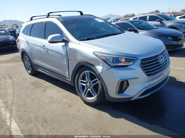 KM8SR4HF2HU201347 2017 HYUNDAI SANTA FE - Image 1