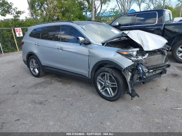 KM8SR4HF2HU205818 2017 HYUNDAI SANTA FE - Image 1