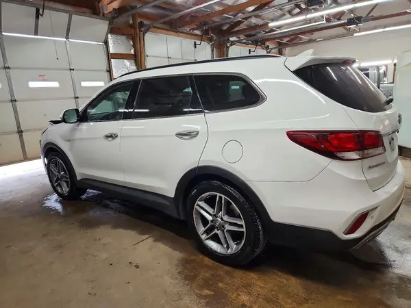 KM8SR4HF2JU258685 2018 HYUNDAI SANTA FE - Image 2