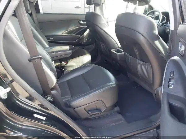 KM8SR4HF3HU168245 2017 HYUNDAI SANTA FE - Image 8