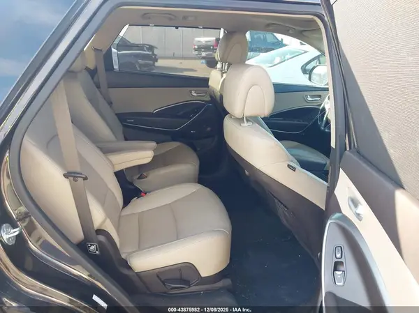 KM8SR4HF3HU242358 2017 HYUNDAI SANTA FE - Image 8