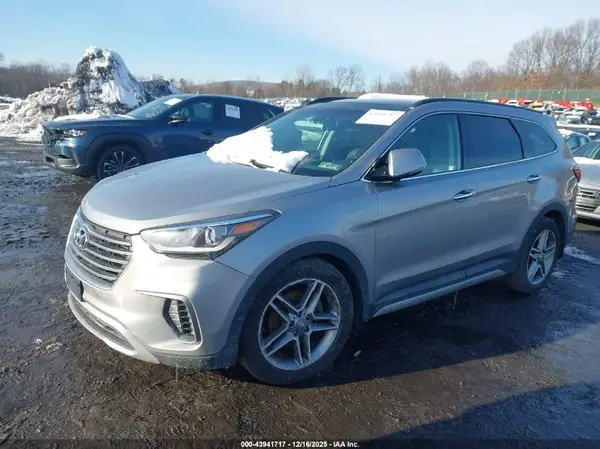 KM8SR4HF3HU244594 2017 HYUNDAI SANTA FE - Image 2
