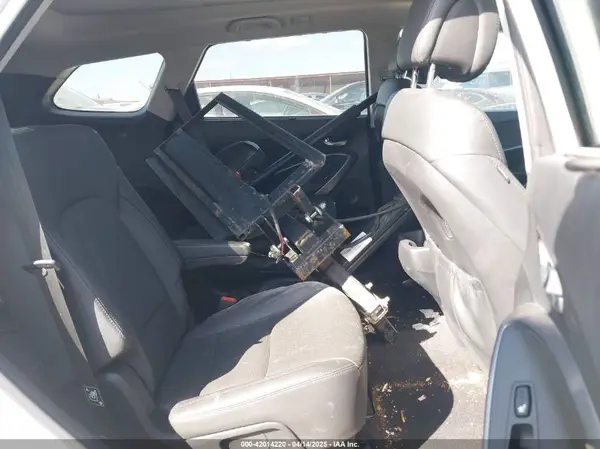 KM8SR4HF3KU305059 2019 HYUNDAI SANTA FE - Image 8
