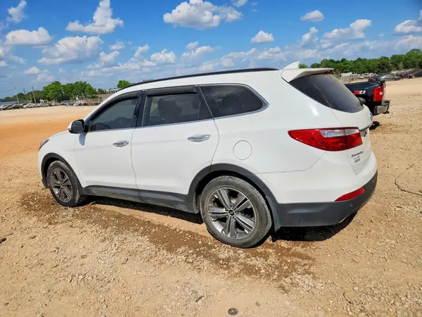 KM8SR4HF4GU134023 2016 HYUNDAI SANTA FE - Image 2