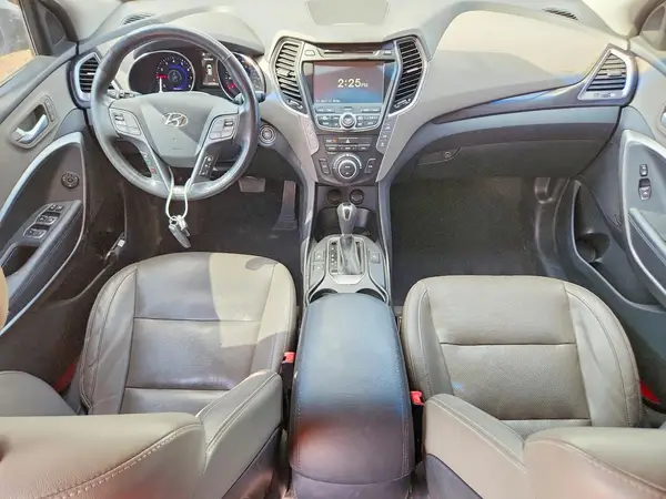 KM8SR4HF4GU134023 2016 HYUNDAI SANTA FE - Image 8