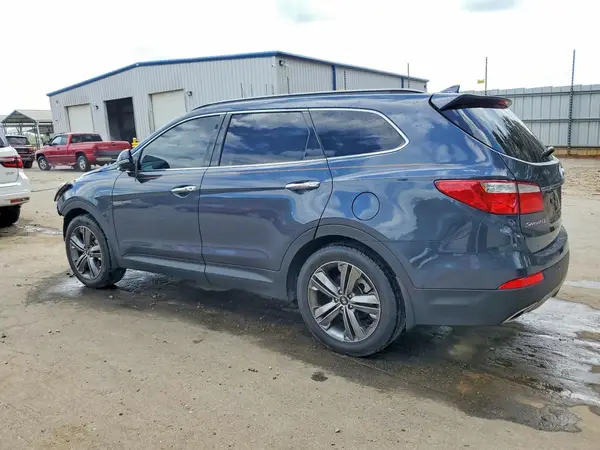 KM8SR4HF4GU134975 2016 HYUNDAI SANTA FE - Image 2
