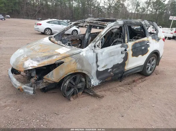 KM8SR4HF4GU140209 2016 HYUNDAI SANTA FE - Image 2