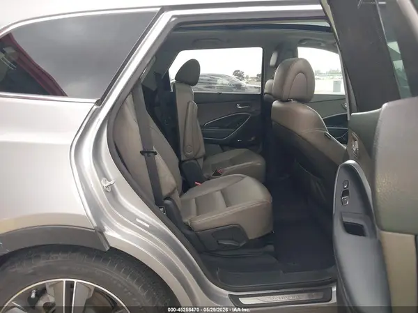 KM8SR4HF4GU141960 2016 HYUNDAI SANTA FE - Image 8