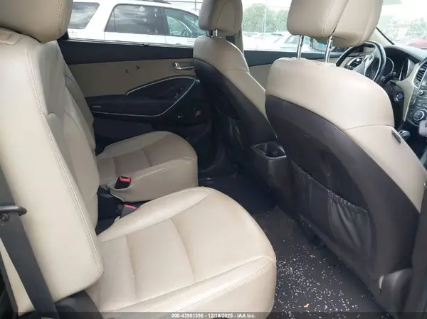 KM8SR4HF4HU183661 2017 HYUNDAI SANTA FE - Image 8