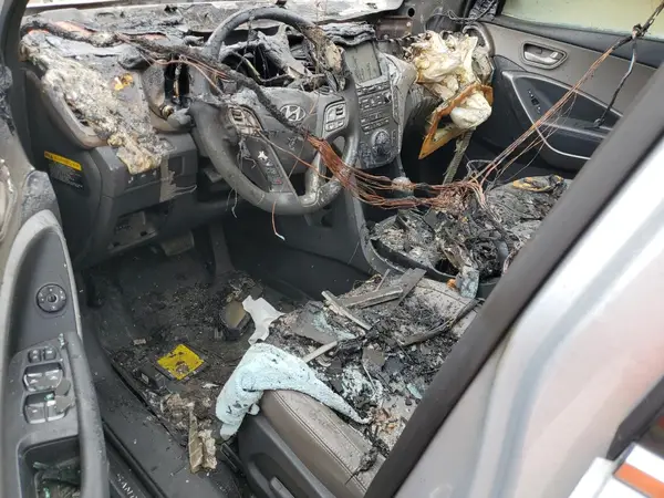 KM8SR4HF4HU198371 2017 HYUNDAI SANTA FE - Image 8