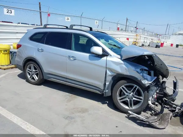 KM8SR4HF4HU232969 2017 HYUNDAI SANTA FE - Image 1