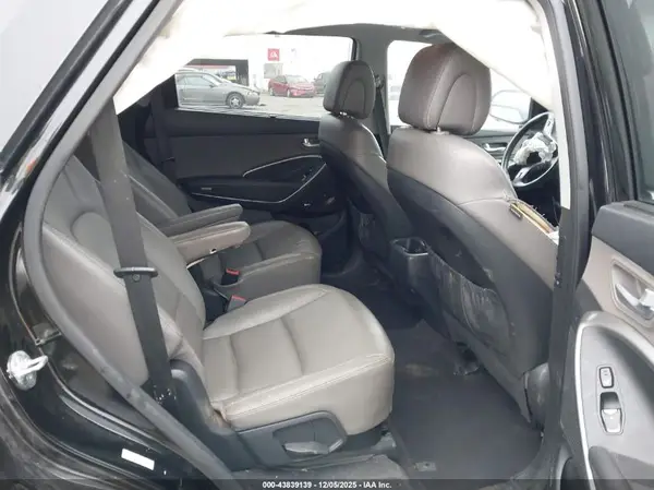 KM8SR4HF4HU250145 2017 HYUNDAI SANTA FE - Image 8