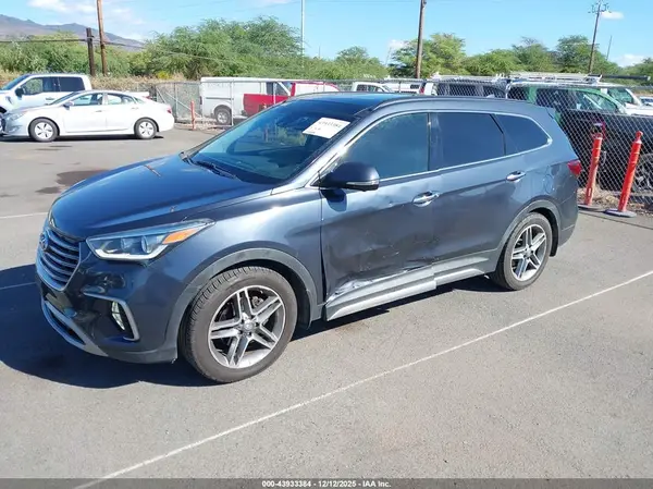 KM8SR4HF4HU251991 2017 HYUNDAI SANTA FE - Image 2