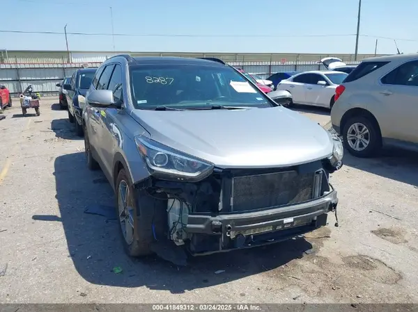 KM8SR4HF4JU268232 2018 HYUNDAI SANTA FE - Image 1