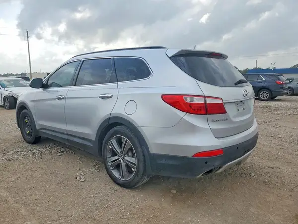 KM8SR4HF5GU156869 2016 HYUNDAI SANTA FE - Image 2