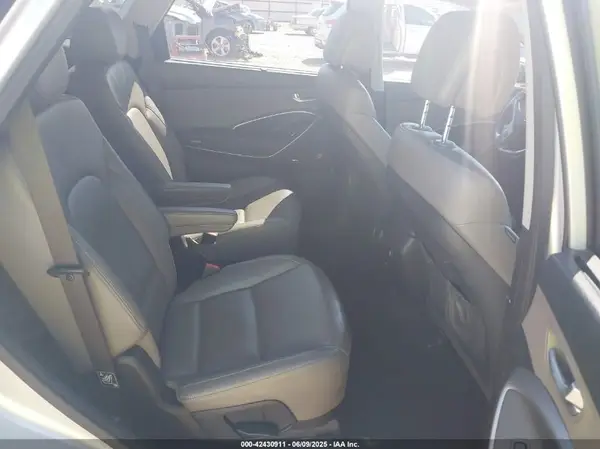 KM8SR4HF5GU161750 2016 HYUNDAI SANTA FE - Image 8