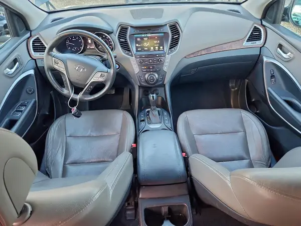 KM8SR4HF5HU195270 2017 HYUNDAI SANTA FE - Image 8