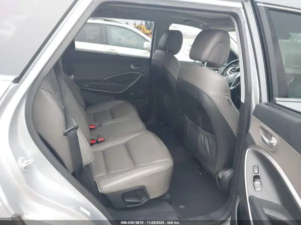 KM8SR4HF5HU196418 2017 HYUNDAI SANTA FE - Image 8