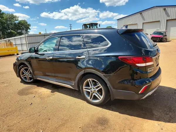 KM8SR4HF5HU209023 2017 HYUNDAI SANTA FE - Image 2
